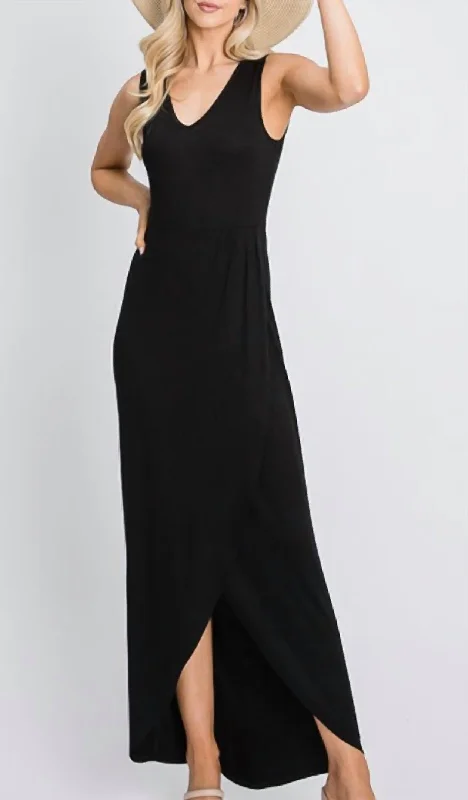 Get It Before It’s Gone Show It Off Midi Dress In Black