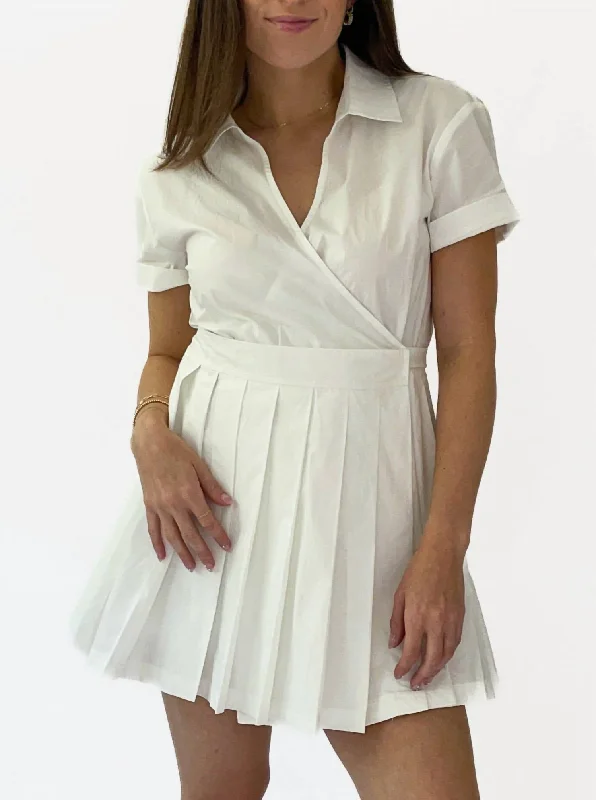 Steals and Deals Pleated Collared Dress In White
