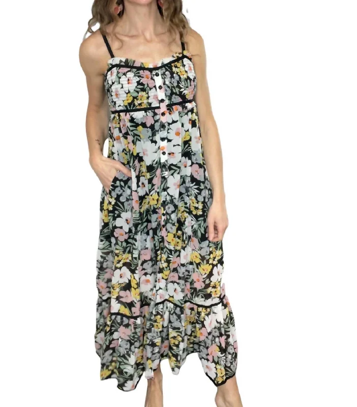 Quick Sale Floral Maxi Dress In Black Multi